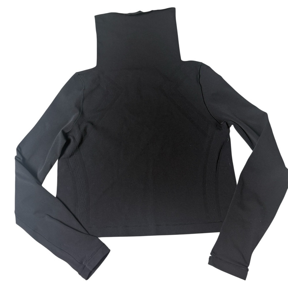 Ivivva by lululemon cropped turtleneck tech top dance top shirt